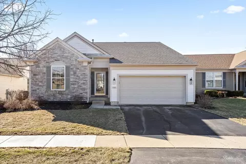 13431 Crestview Dr, Huntley, IL 60142