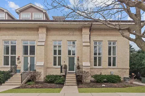 206 Whistler Rd #0, Highland Park, IL 60035
