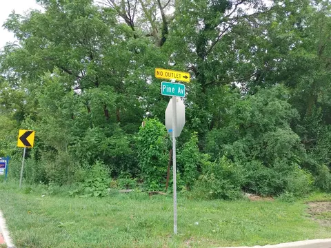 Nec Pine Avenue, West Chicago, IL 60185