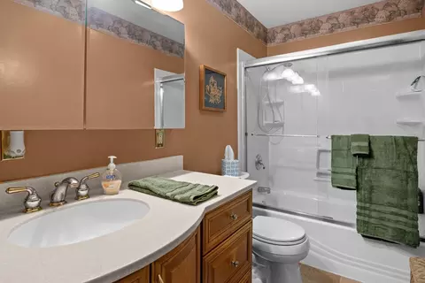 641 Independence Dr, Aurora, IL 60506 photo 23