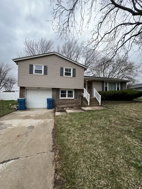 851 Robert Dr, Bourbonnais, IL 60914