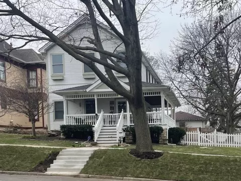 502 Singer Ave, Lemont, IL 60439