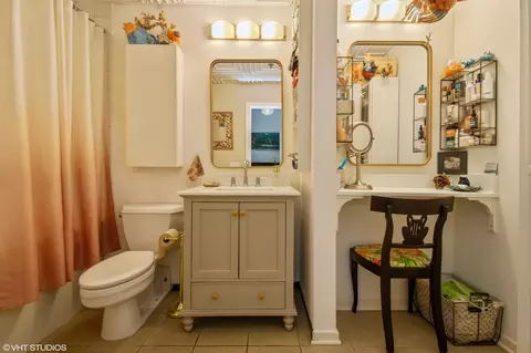 Bath - 6 E Monroe St #603, Chicago, IL 60603 photo 1 of 1