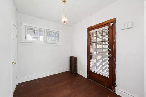 5950 S Artesian Ave, Chicago, IL 60629 photo 9