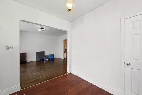 5950 S Artesian Ave, Chicago, IL 60629 photo 8