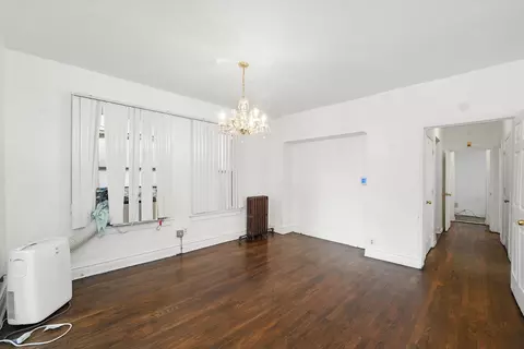 5950 S Artesian Ave, Chicago, IL 60629 photo 13