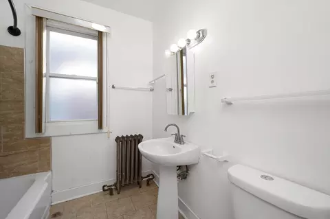 5950 S Artesian Ave, Chicago, IL 60629 photo 22