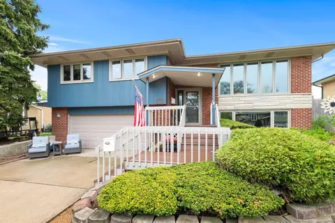 6404 Cedar Rd, Oak Forest, IL 60452