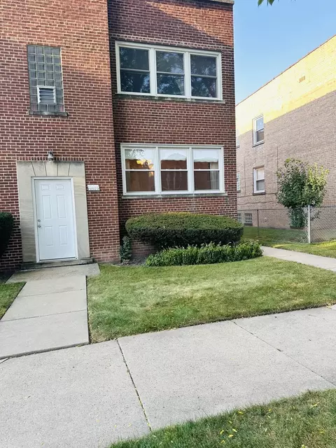 2830 W Summerdale Ave #1E, Chicago, IL 60625