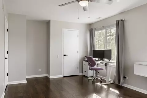 Bedroom - 481 Betsy Ross Ct, Aurora, IL 60504 photo 2 of 3