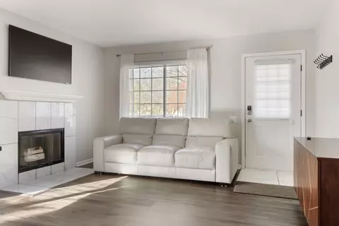 Living - 481 Betsy Ross Ct, Aurora, IL 60504 photo 1 of 1