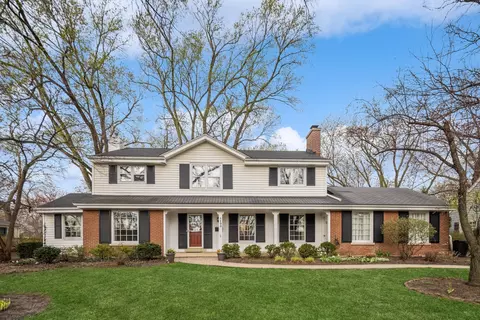 1200 Woodview, Burr Ridge, IL 60527