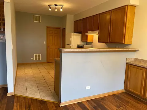 Kitchen - 3049 Creekside Dr, Plainfield, IL 60586 photo 3 of 3