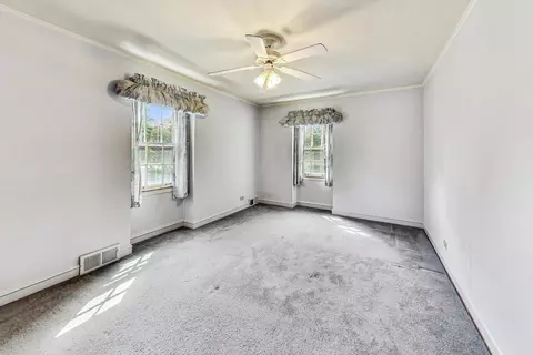 Bedroom - 8122 Edgewater Rd, North Riverside, IL 60546 photo 4 of 9