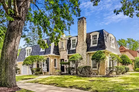 Exterior - 8122 Edgewater Rd, North Riverside, IL 60546 photo 2 of 15