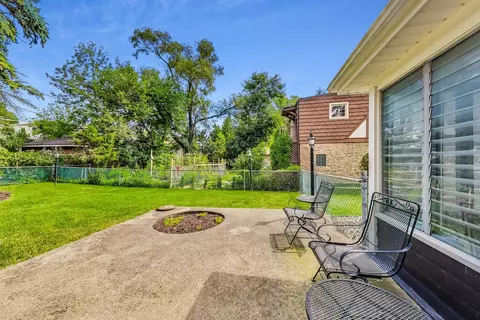 Exterior - 8122 Edgewater Rd, North Riverside, IL 60546 photo 9 of 15