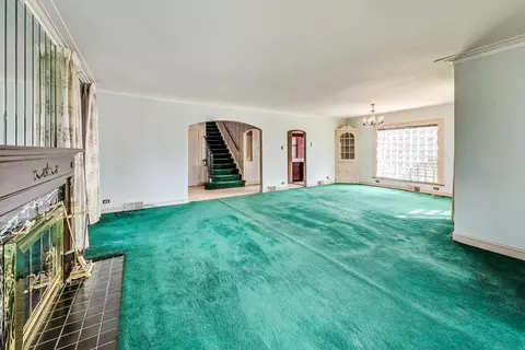 Living - 8122 Edgewater Rd, North Riverside, IL 60546 photo 2 of 6