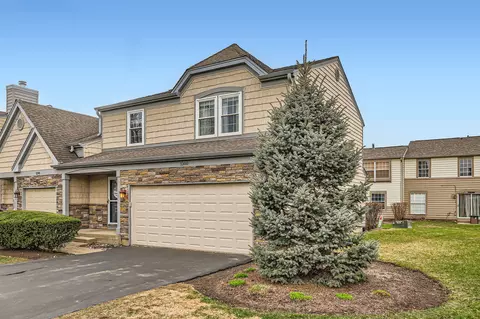 1300 Gloucester Cir, Carol Stream, IL 60188