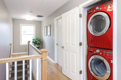 Entry Way - 133 S Williston St, Wheaton, IL 60187 photo 2 of 2