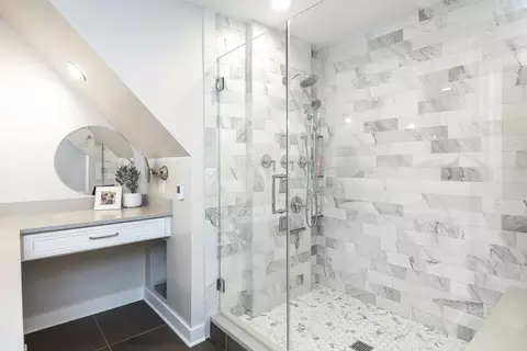 Bath - 133 S Williston St, Wheaton, IL 60187 photo 2 of 5