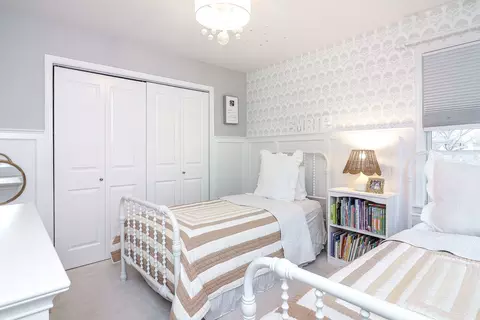 Bedroom - 133 S Williston St, Wheaton, IL 60187 photo 3 of 4