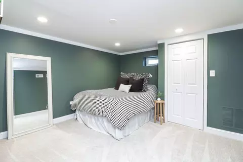 Bedroom - 133 S Williston St, Wheaton, IL 60187 photo 4 of 4