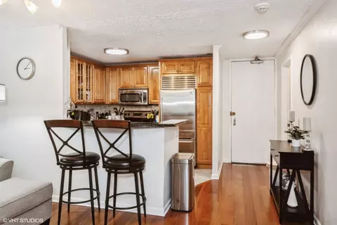 30 E Huron St #1308, Chicago, IL 60611 photo 9