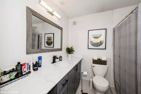 30 E Huron St #1308, Chicago, IL 60611 photo 15