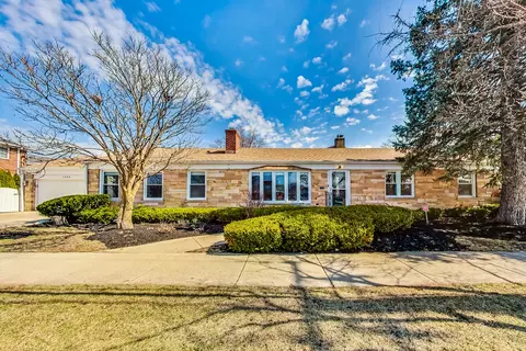 1446 Garden St, Park Ridge, IL 60068