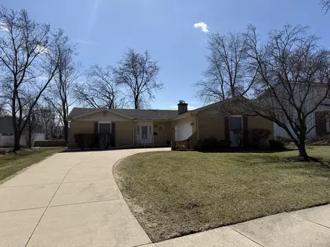 2015 Sheffield Ln, Wheaton, IL 60187