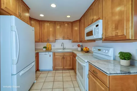 2015 Sheffield Ln, Wheaton, IL 60187 photo 4