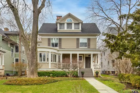 1138 Judson Ave, Evanston, IL 60202