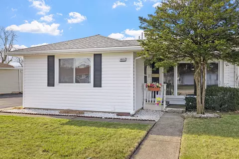 4615 W 88th Pl, Hometown, IL 60456