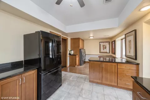 3731 Madison Ave, Brookfield, IL 60513 photo 10
