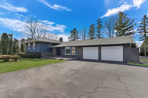 1518 Hainesville Rd, Round Lake Beach, IL 60073