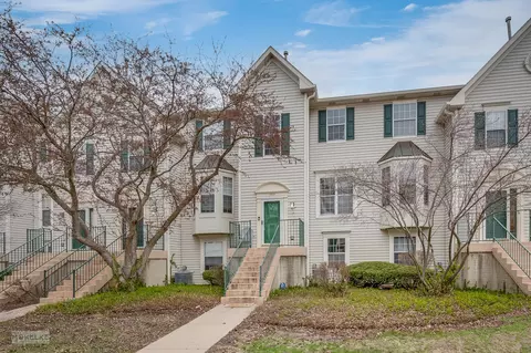 1913 Grandview Pl, Montgomery, IL 60538
