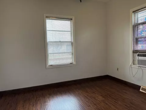 230 E Holmes St, Paxton, IL 60957 photo 4