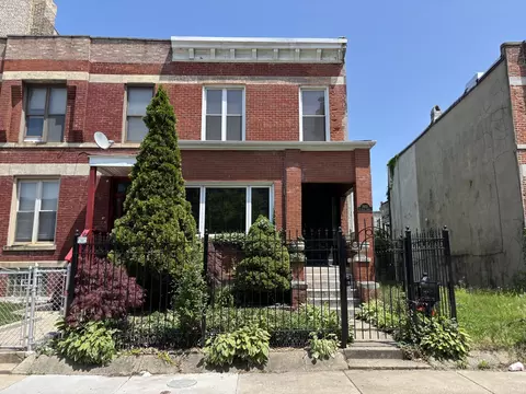 3833 S Giles Ave, Chicago, IL 60653
