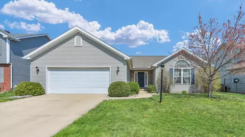 304 Dropseed Dr, Savoy, IL 61874