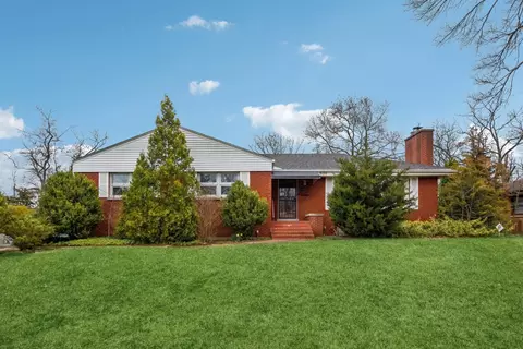 639 Burns Ave, Flossmoor, IL 60422