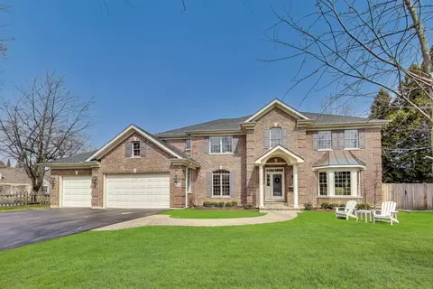 820 Redwood Ln, Glenview, IL 60025