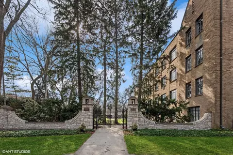718 Noyes St #A2, Evanston, IL 60201
