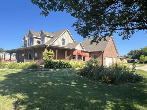 1802 Jared Dr, Crest Hill, IL 60403