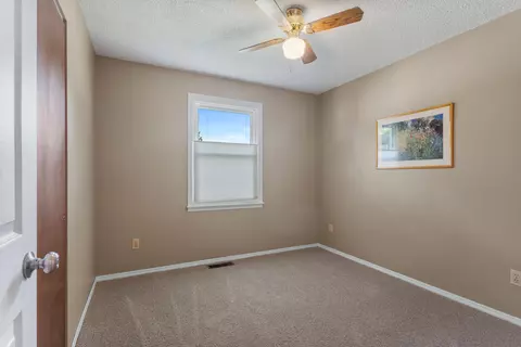 2608 Hathaway Dr, Champaign, IL 61821 photo 12