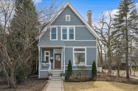 1050 Elm St, Winnetka, IL 60093