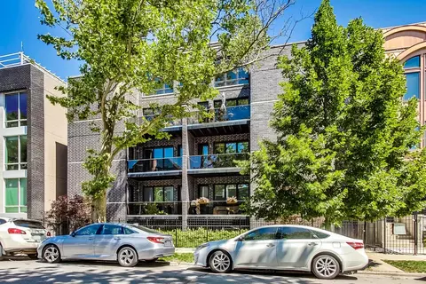 1508 W Huron St #1N, Chicago, IL 60642