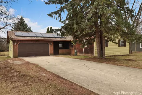 11283 W Leland Ave, Beach Park, IL 60099