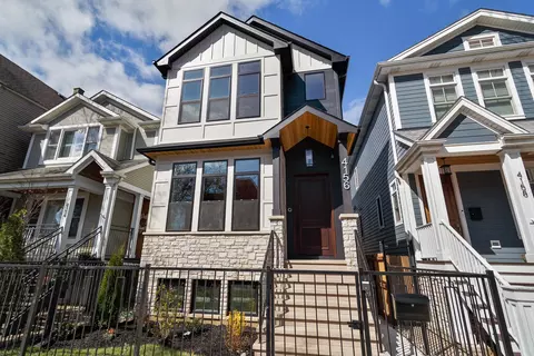 4156 N Leavitt St, Chicago, IL 60618