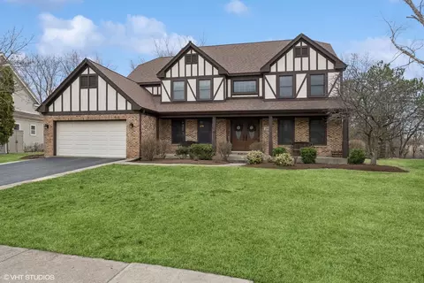 290 Ambria Dr, Mundelein, IL 60060
