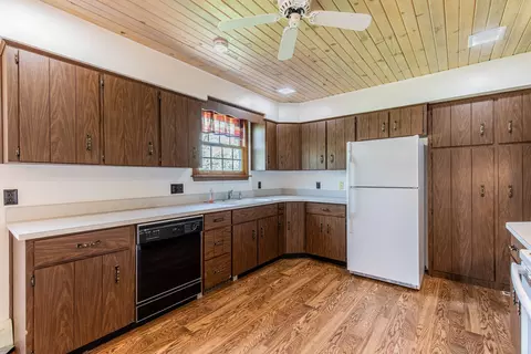 1 Century Oaks, Spring Valley, IL 61362 photo 10